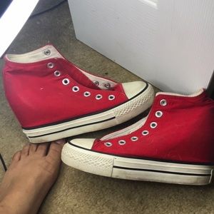 Wedge converse